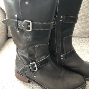 Ugg leather boots
